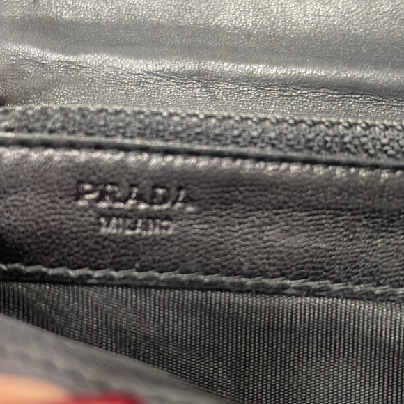 PRADA Rare Snakeskin Wallet - Picture 9 of 12